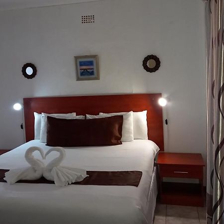 Rest Shade Bed And Breakfast Palapye Buitenkant foto